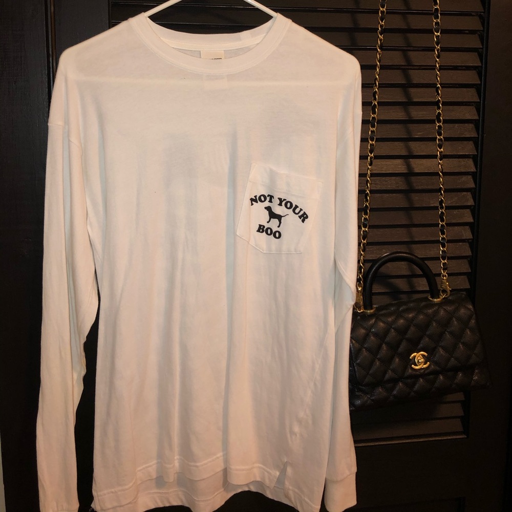 white vspink sweatshirt